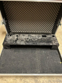 Predám Custom Pedalboard