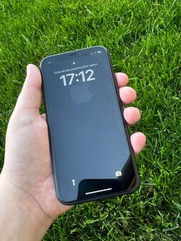 Predám Iphone 11 - bez škrabanca, ako nový