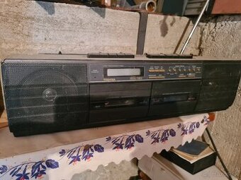 Retro 2-kazetovy magnetofon TOSHIBA