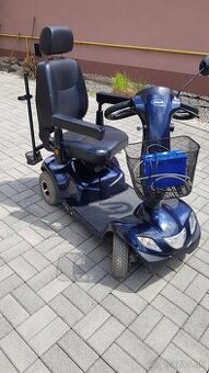 Elektrický invalidný vozík pre seniorov