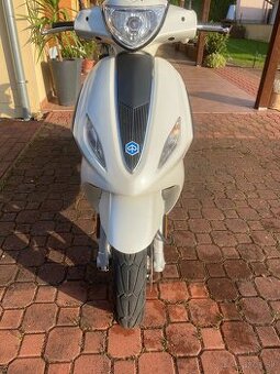 Predám skúter Piaggio Fly 50 4T
