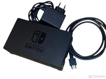 Nintendo Switch čierna Dokovacia stanica - set so zarukou