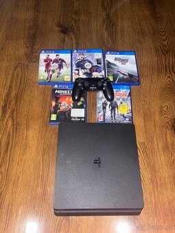Ps4 408Gb + ovládač + Minecraft + Fifa15 + Nhl17…