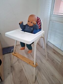 Sedačka na kŕmenie