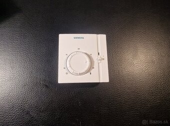 Izbový termostat Siemens RAA31