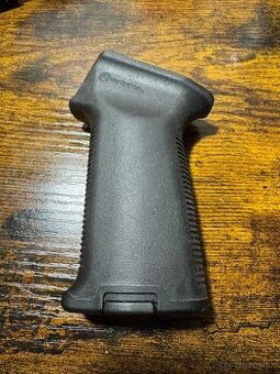 AK47 / AKM / AK74 magpul ručka