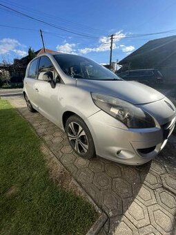Predám Renault Scénic 1.5dci 2010 - 1