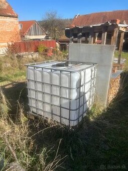 Nadrz na vodu 1000l