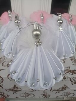 Vianočné anjele biele