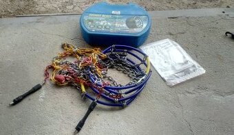 Snehové reťaze na pneumatiky.