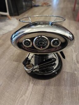 Kávovar ILLY Francis X7.1
