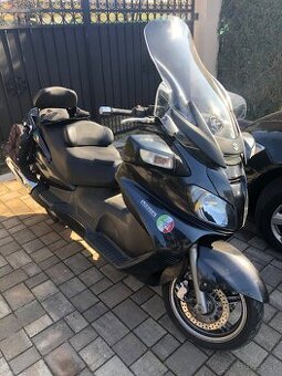 SUZUKI BURGMAN AN 650 EXECUTIVE