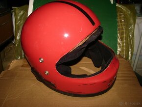 retro stará helma cassida čssr