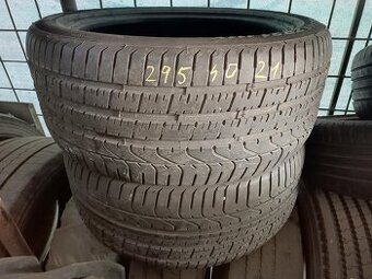 295/40R21