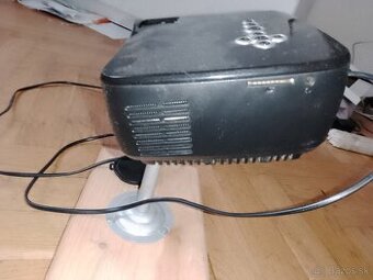Projektor - 1