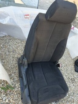 Predam Vyhrievane sedacky Passat b6