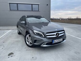 Mercedes-Benz GLA 220d 4MATIC A/T- Ser. história, SR vozidlo