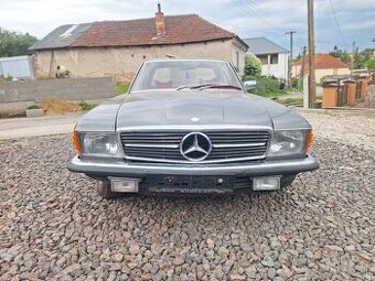 MERCEDES SLC 350 BENZÍN MANUÁL