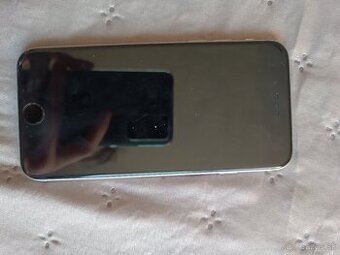 📱 iPhone 6s 32B Plne funkčný, batéria 88% Stav podľa fotky