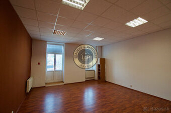 Na prenájom kancelária 35 m², Moyzesova ul., Košice-Staré Me