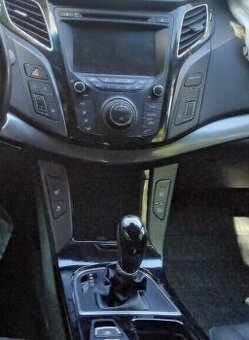 HYUNDAI i40 1.7 CRDi 2015 predám AUTOMATICKA PREVODOVKA