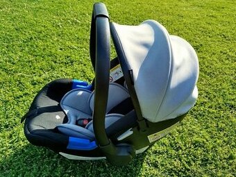 Vajíčko do auta značka Petite & Mars