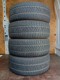 235/55R18 Pirelli Scorpion