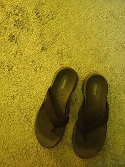 Dámske žabky Skechers 41/42