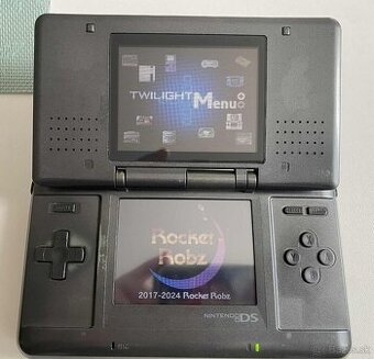 Nintendo DS + 64GB