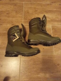 ZOSILNENE GORETEX KANADY vel.44