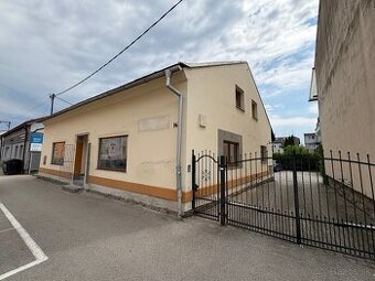 Obchodný priestor v širšom centre Žiliny s priamym vstupom