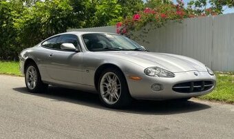 Jaguar XK8 4.0L V8