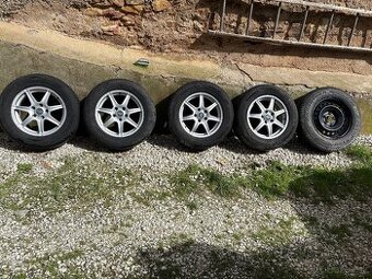 Predam elektrony s gumami 5x114 r16