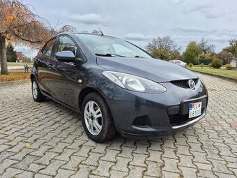 Mazda 2 ... 1,3 16v Benzín ... 131 000km