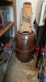 Súd na kapustu aj so struhadlom