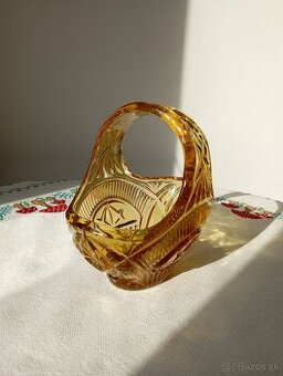 Sklenený košík