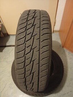 Predám 4 zimné komplety