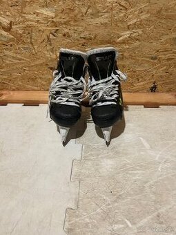 Brankárske korčule