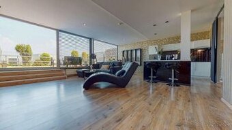 Prenájom luxusný apartmán v centre Nitry, terasa 70 m2