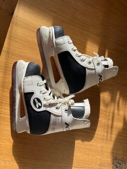 Detske chlapcenske korcule cislo 33