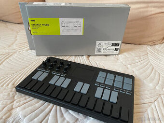 Korg nanoKEY Studio - midi controller