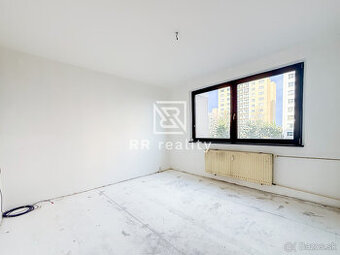  REZERVOVANÉ  veľký 3-izb. byt na KVP