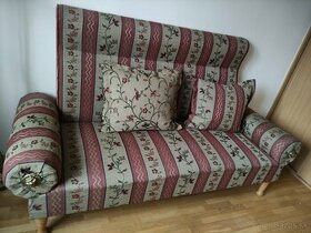 starožitný gauč
