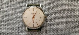 Ruské hodiny Raketa