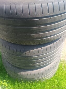 235/45 r17 leto