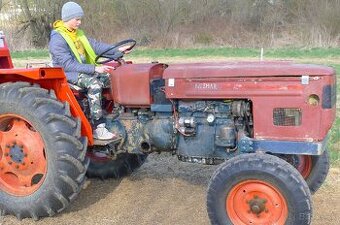 Traktor Zetor