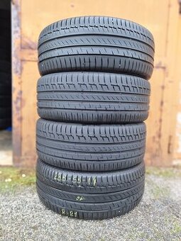 235/55R17 Continental