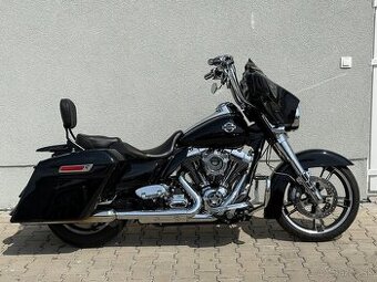 HARLEY DAVIDSON FLHX STREETGLIDE