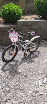 Dievčenský bicykel