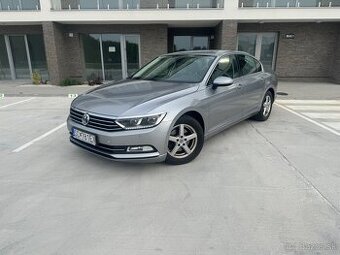 Volkswagen Passat B8 Sedan 2018 2.0 TDI 110 kW